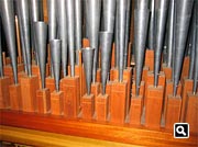 Pedal reed pipes